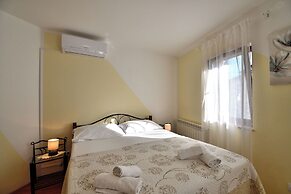 Apartments Mir