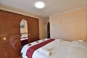 Apartments Mir