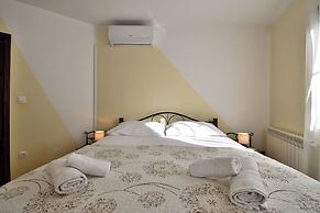 Apartments Mir