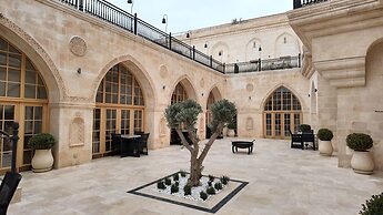 Shamas Hotel