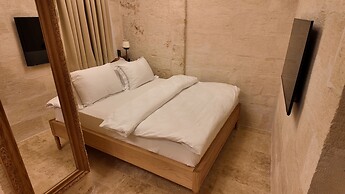 Shamas Hotel