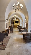 Shamas Hotel