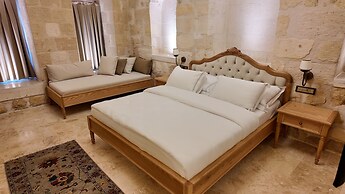 Shamas Hotel