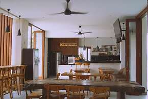 The KD Suites & Coffee Shop