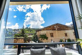 Xuejian Homestay