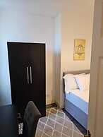 The Richmond Park Apartment