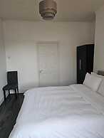 The Richmond Park Apartment