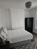 The Richmond Park Apartment