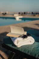 Roushan Resort