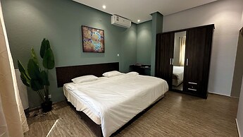 Roushan Resort
