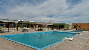 Roushan Resort
