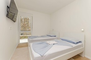 Apartment Adriatic With Pool