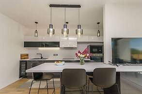 Apartment Adriatic With Pool