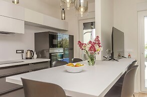 Apartment Adriatic With Pool