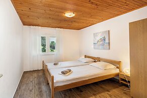 Apartment Petar