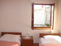 Apartments Dragan