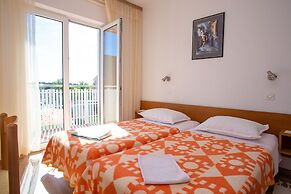 Apartments and Rooms Ivan