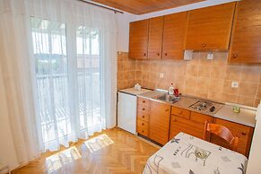 Apartments and Rooms Ivan