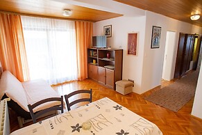 Apartments and Rooms Ivan