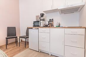 Comfy Barrier Free Studio Westbahnhof