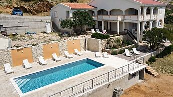 Apartments Poolhouse