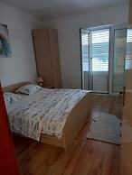 Apartment Ren