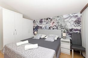 Apartments Jadro