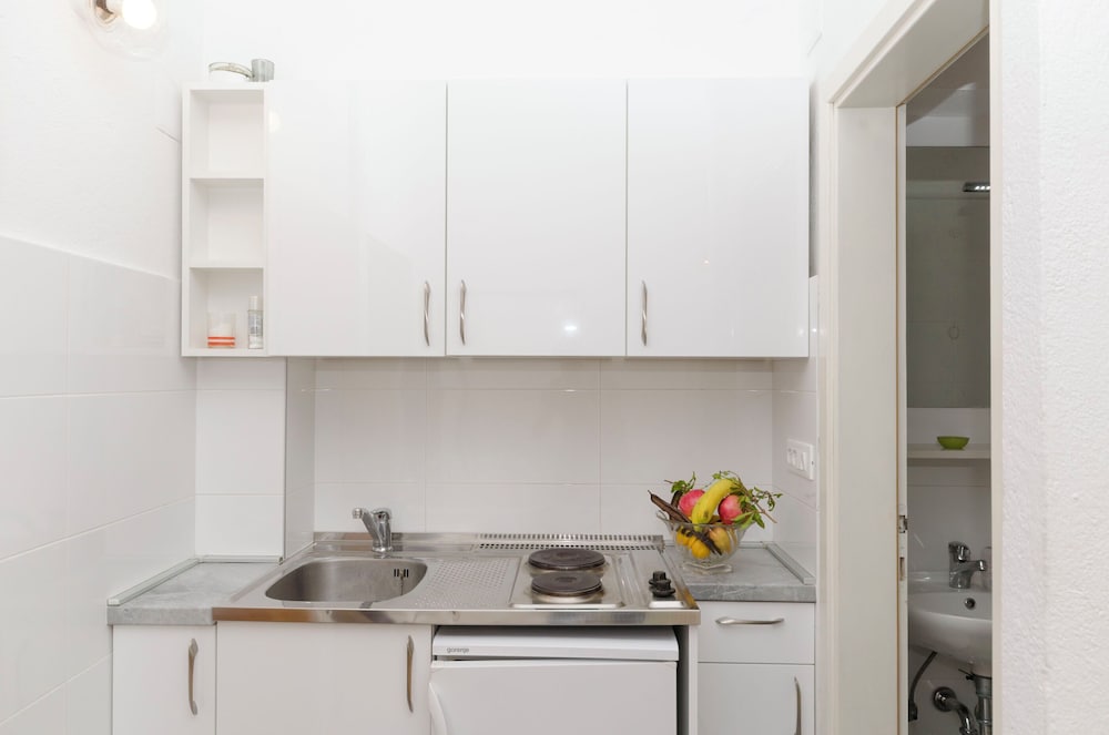 Apartments Jadro
