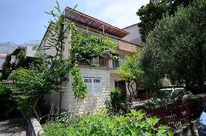 Apartments Jadro