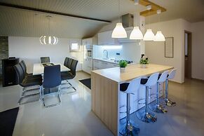 Apartments Spomenka
