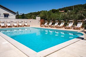 Apartments Spomenka