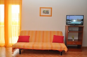 Apartments Ivi