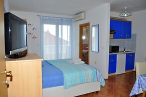 Apartments Ivi