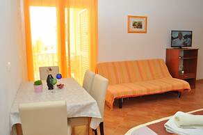 Apartments Ivi