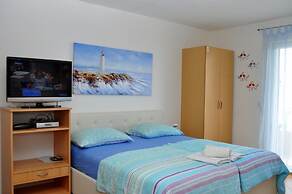 Apartments Ivi