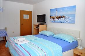 Apartments Ivi