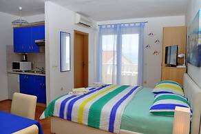 Apartments Ivi