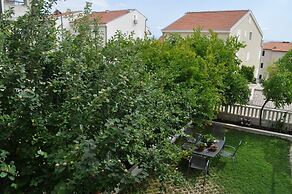 Apartments Ivi