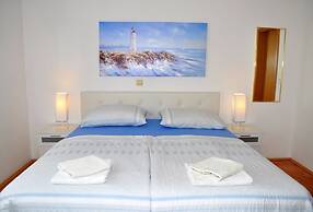 Apartments Ivi