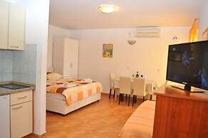 Apartments Ivi