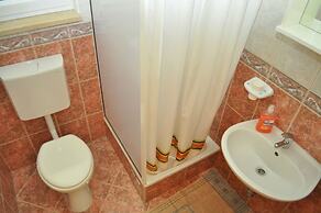 Apartments Ivi