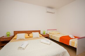 Apartments Petar