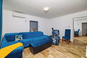 Apartment Pavilion