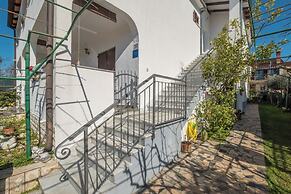 Apartment Neva