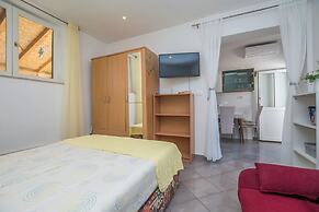 Apartment Neva