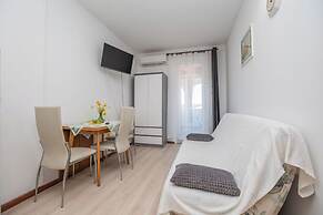 Apartment Neva