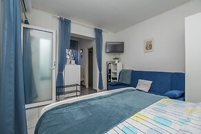 Apartment Neva