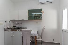 Apartment Neva