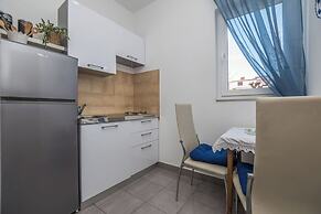 Apartment Neva