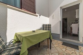 Apartment Neva